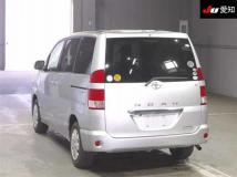 2007 Toyota Noah