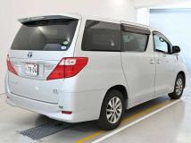 2013 Toyota Alphard Hybrid