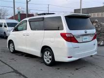 2013 Toyota Alphard