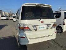 2005 Toyota Alphard