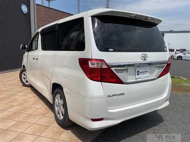 2012 Toyota Alphard
