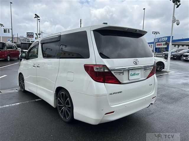 2012 Toyota Alphard