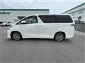 2013 Toyota Vellfire