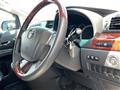 2011 Toyota Alphard