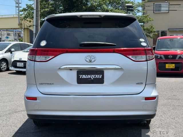 2011 Toyota Estima