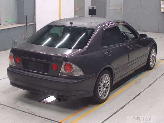 1999 Toyota Altezza