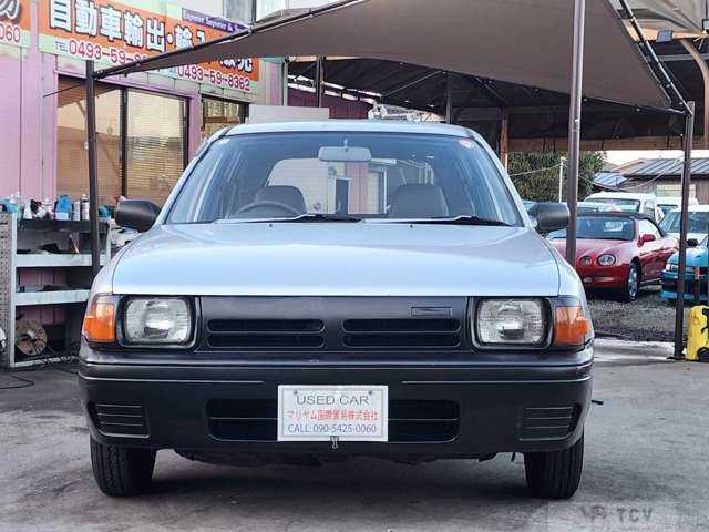 1993 Nissan AD