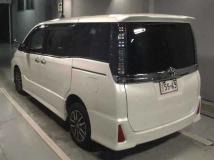 2015 Toyota Voxy