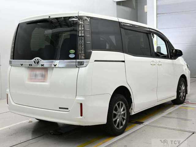2014 Toyota Voxy