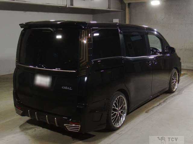 2015 Toyota Voxy