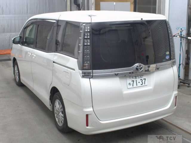 2016 Toyota Voxy