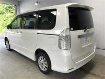2008 Toyota Noah