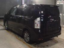 2013 Toyota Voxy