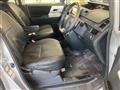 2010 Toyota Voxy