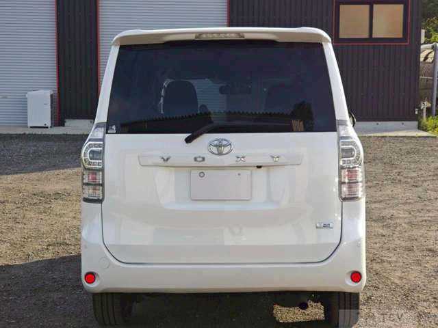 2010 Toyota Voxy