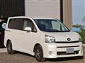 2010 Toyota Voxy