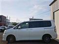 2010 Toyota Voxy