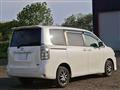2010 Toyota Voxy