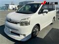 2007 Toyota Voxy