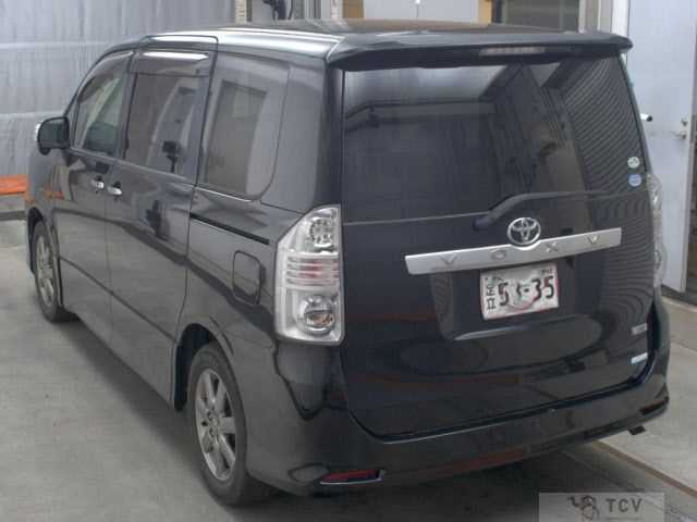 2009 Toyota Voxy