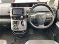 2013 Toyota Voxy