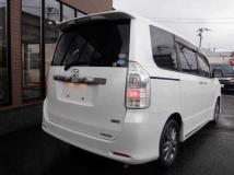 2011 Toyota Voxy