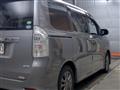2013 Toyota Voxy