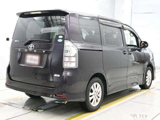 2011 Toyota Voxy