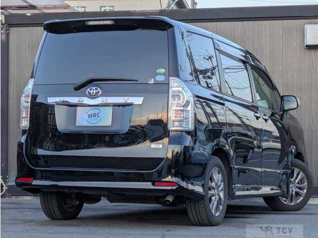 2013 Toyota Voxy