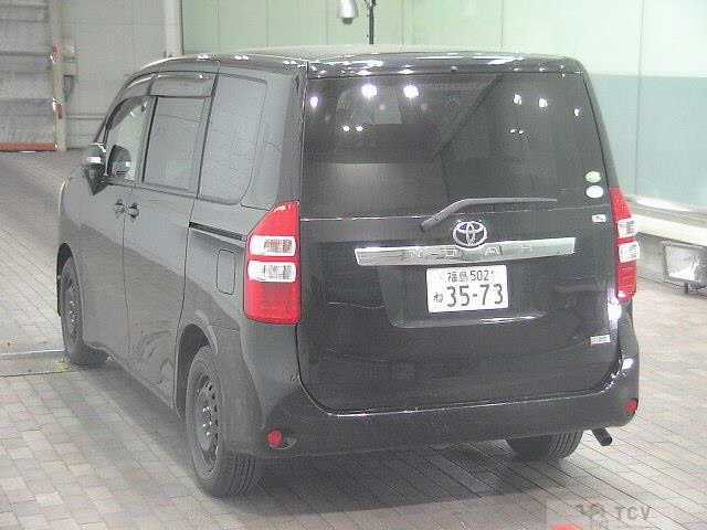 2013 Toyota Noah