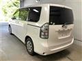 2012 Toyota Voxy