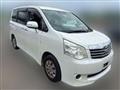 2012 Toyota Noah