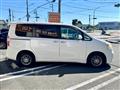 2009 Toyota Noah
