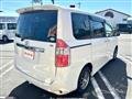 2009 Toyota Noah
