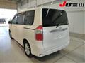 2009 Toyota Noah