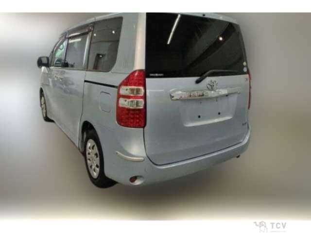 2012 Toyota Noah