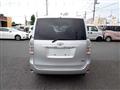 2011 Toyota Voxy