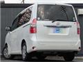 2008 Toyota Noah