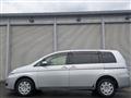 2013 Toyota Isis