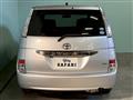 2013 Toyota Isis