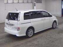 2013 Toyota Isis
