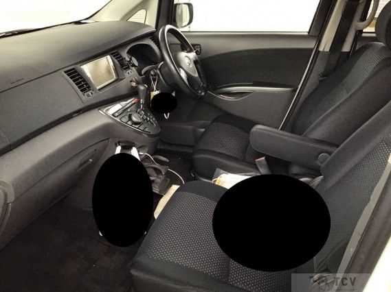 2010 Toyota Isis