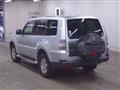 2007 Mitsubishi Pajero