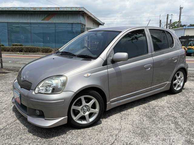 2003 Toyota Vitz