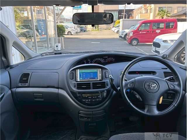 2003 Toyota Estima