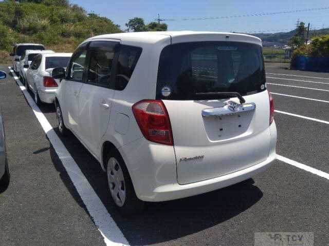 2006 Toyota Ractis