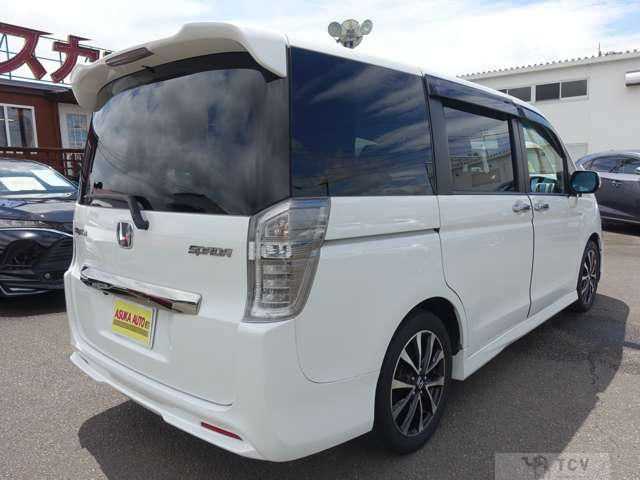 2013 Honda Step WGN