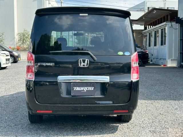 2011 Honda Step WGN