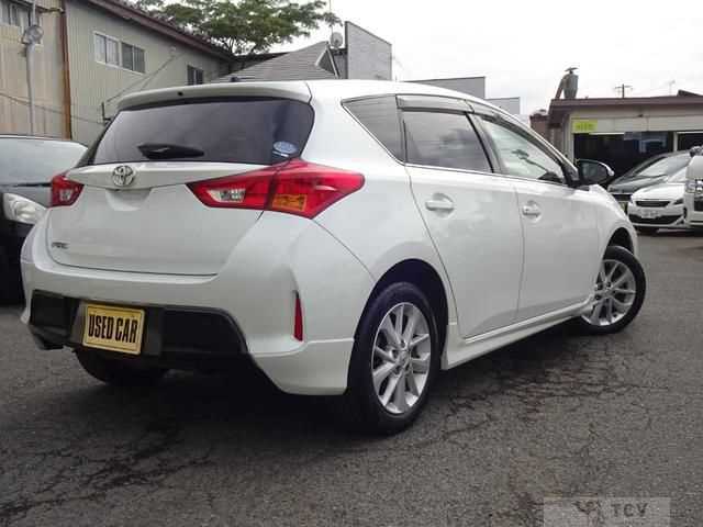 2012 Toyota Auris
