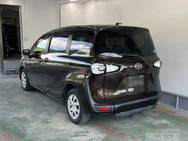 2015 Toyota Sienta